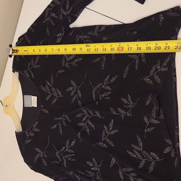 Rabbit Rabbit Rabbit 🐇 Womens Beautiful Sparkly Blouse - Picture 6 of 7